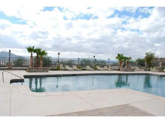 Building Photo - 4800 N Stanton St