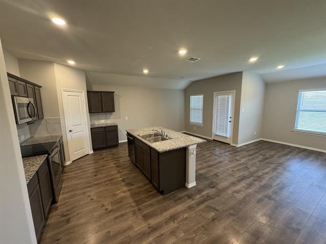 Building Photo - 929 Alton Dr