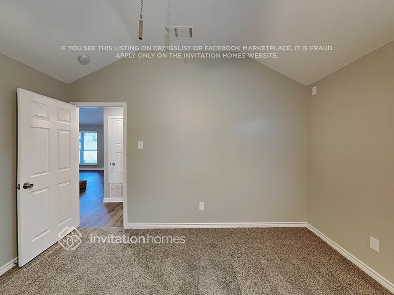 Building Photo - 1038 Fairview Ct