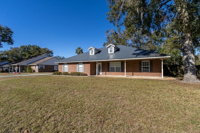 Primary Photo - Charming 3BR/2BA Brick Home in the Heart o...
