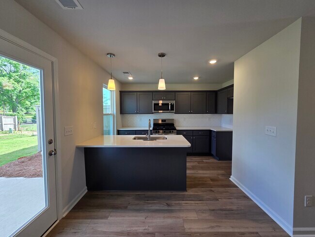 Building Photo - 681 Blossom Run