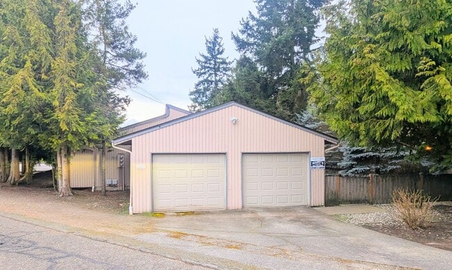 Building Photo - 2bd/1ba Everett Home