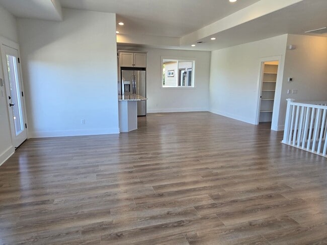 Building Photo - 3 bedroom 2.5 bathroom Custom Built Home