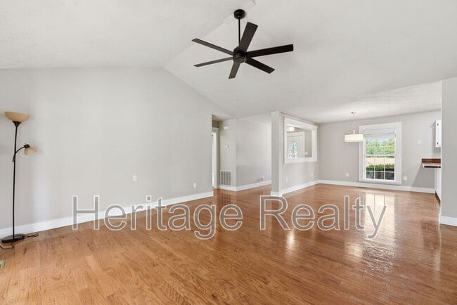 Building Photo - 2707 Lady Bug Ln