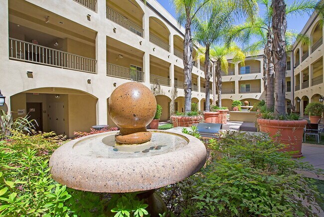 Building Photo - Bellerive