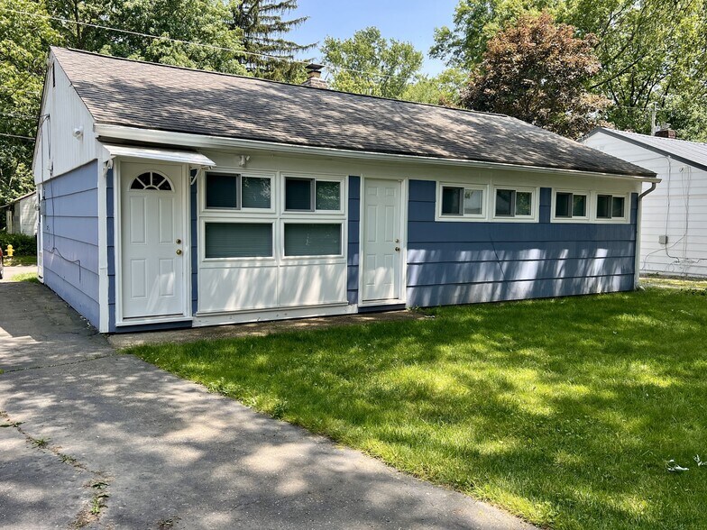 Building Photo - 1324 Clifton Ave