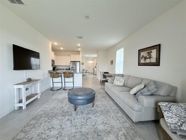 Building Photo - 5553 NW 40th Loop