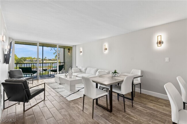 Building Photo - 25804 Cockleshell Dr