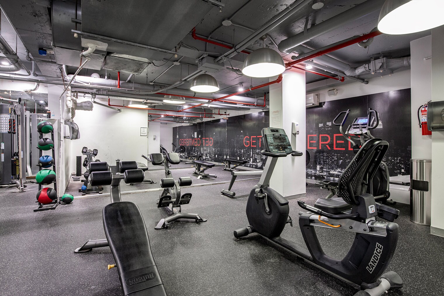 Building Photo - 230 E 44th St