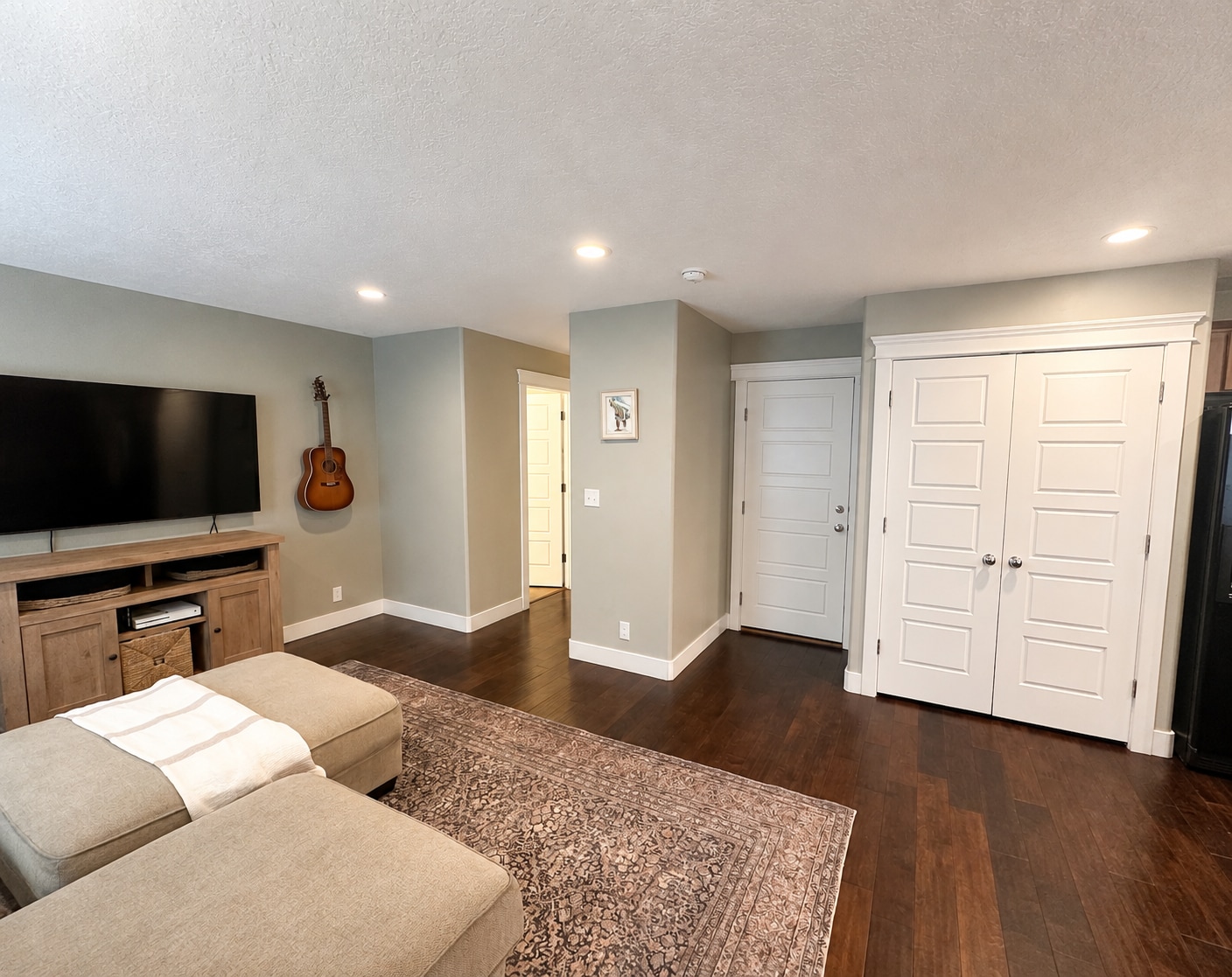 Living Room - 240 W 1030 S