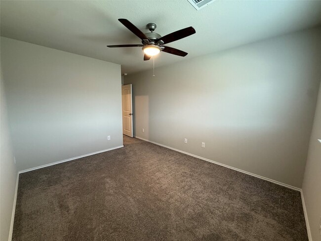 Building Photo - 15850 Perthshire Creek Dr