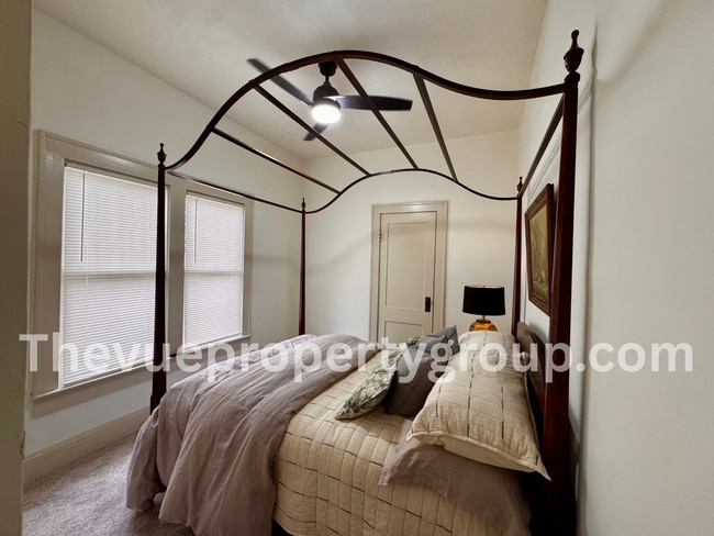 Building Photo - Completely remodeled 3 bedroom, brimming with charm & modern updates!