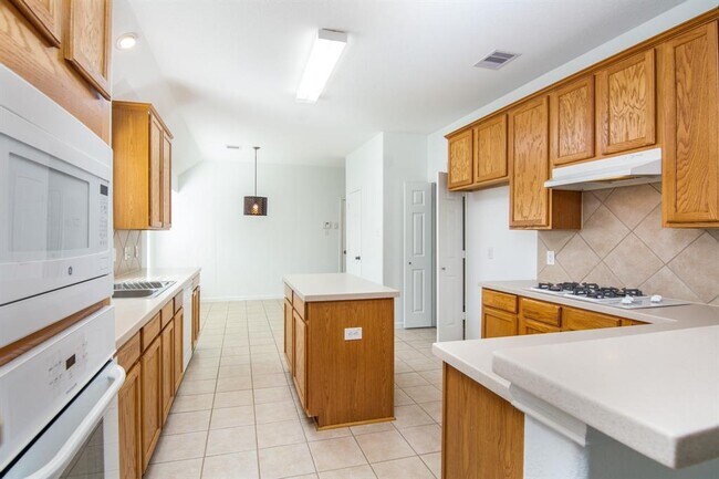 Building Photo - 51 N Regan Mead Cir