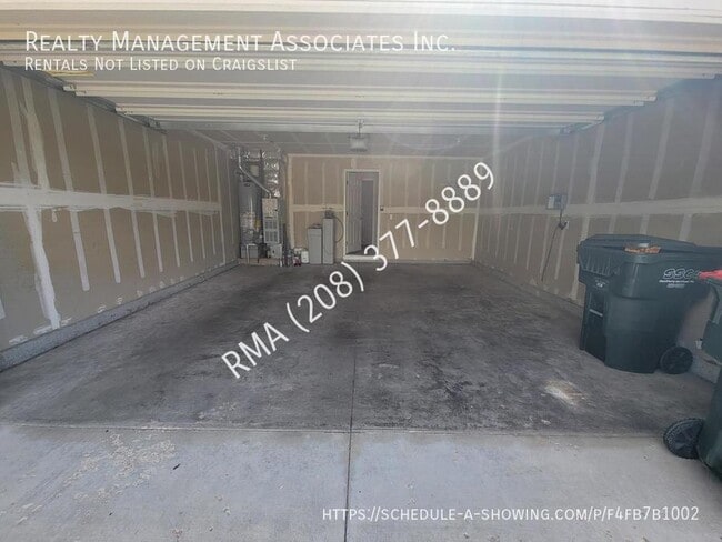 Building Photo - 4039 W Bedrock Dr