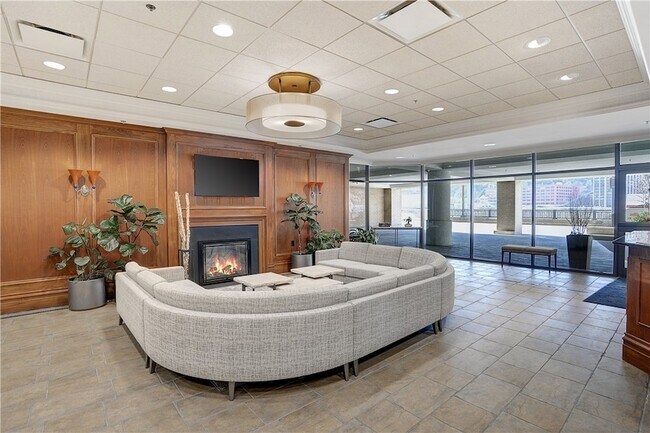 Building Photo - 151 Fort Pitt Blvd