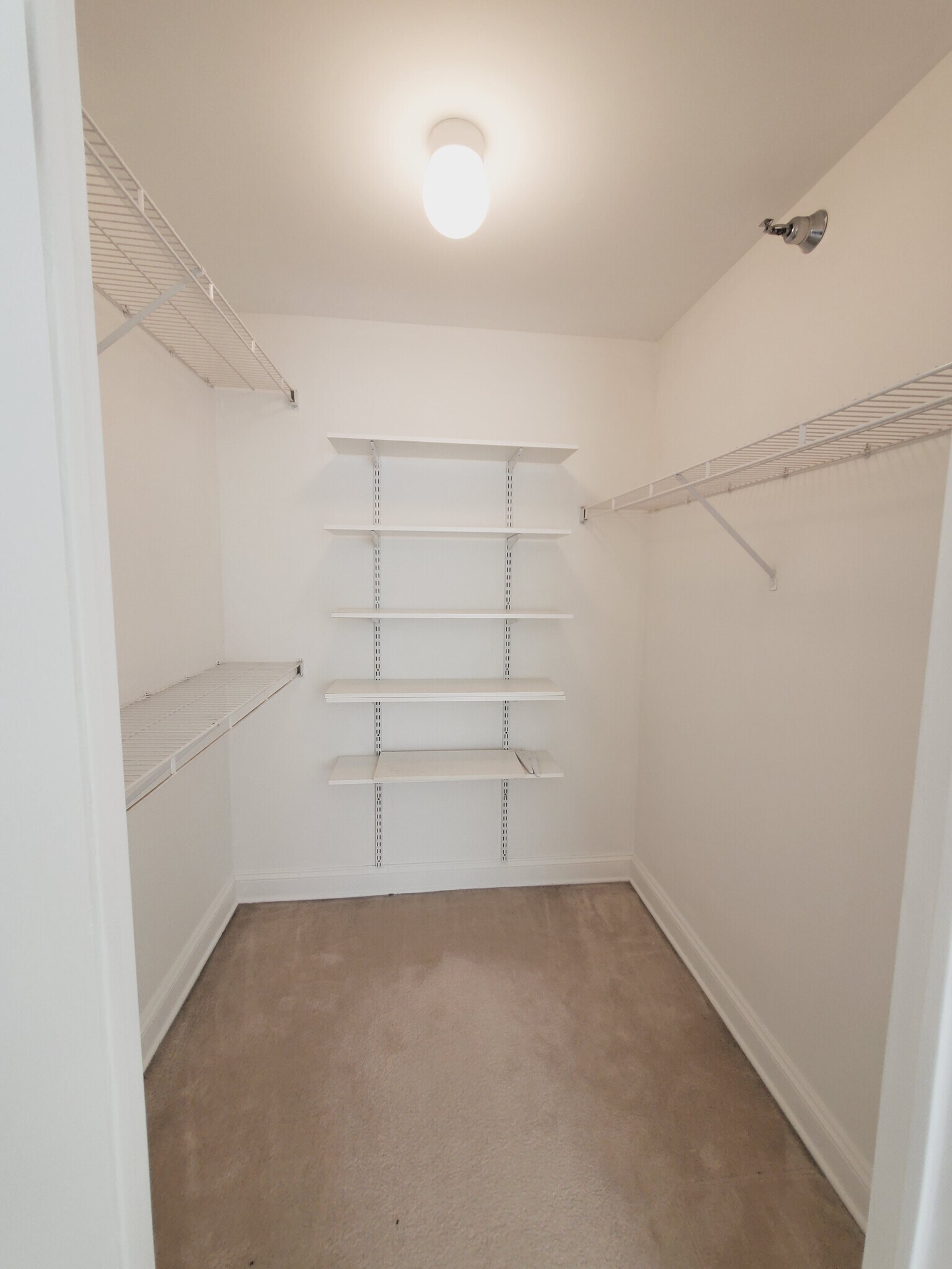 Building Photo - 401 E Ontario St