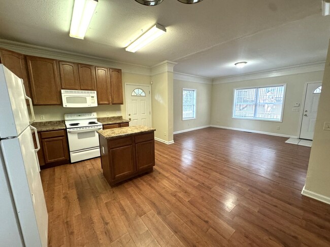 Building Photo - 4br House near Campus, Stadium, Downtown! ...