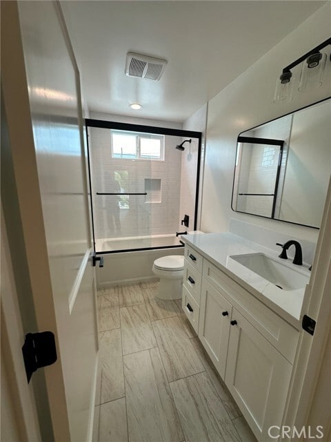 Building Photo - 901 N Orchard Dr