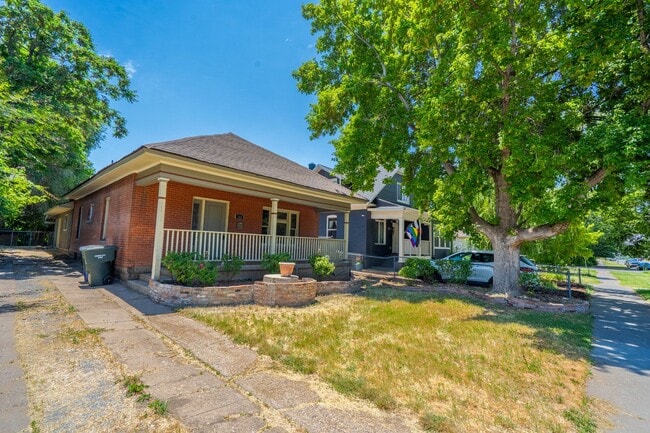 Building Photo - Single-Level 3 Bed / 2 Bath in Ogden — 1907 Charm Near Historic 25th Street