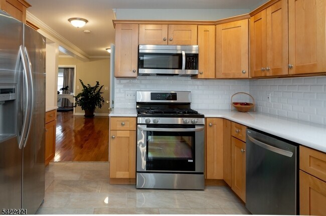 Building Photo - 22 Personette St