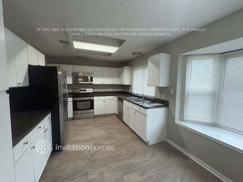 Building Photo - 4105 Devon Ct