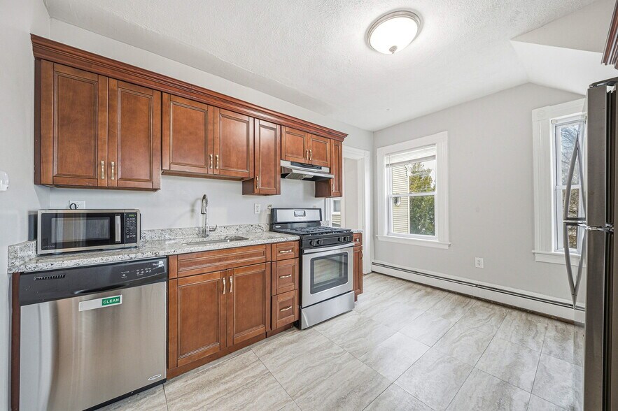 Building Photo - 12 Osborne Street