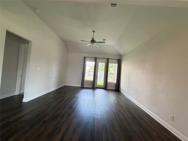 Building Photo - 10927 Perennial Mist Dr