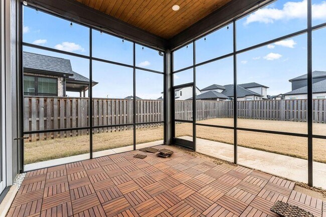 Building Photo - 3505 SW Radiance Ave