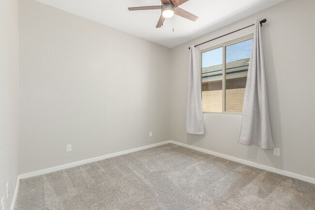Building Photo - 18434 E Camila Dr