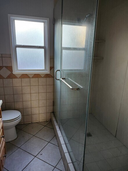 Building Photo - 2637 Altura Ave