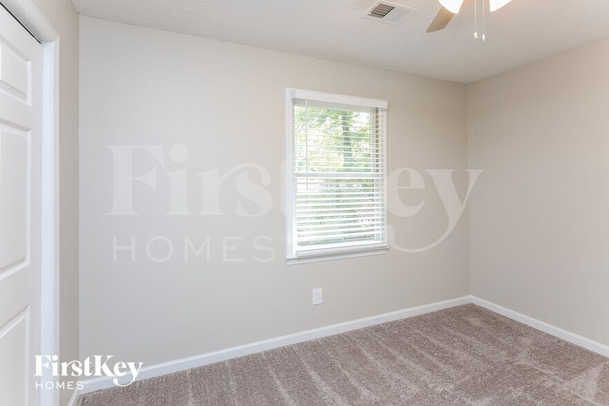 Building Photo - 5417 Hulsey Cir