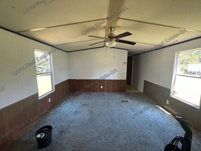 Building Photo - 1632 Pine Top Trail