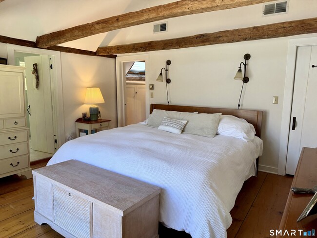 Building Photo - 509 Boston Post Rd