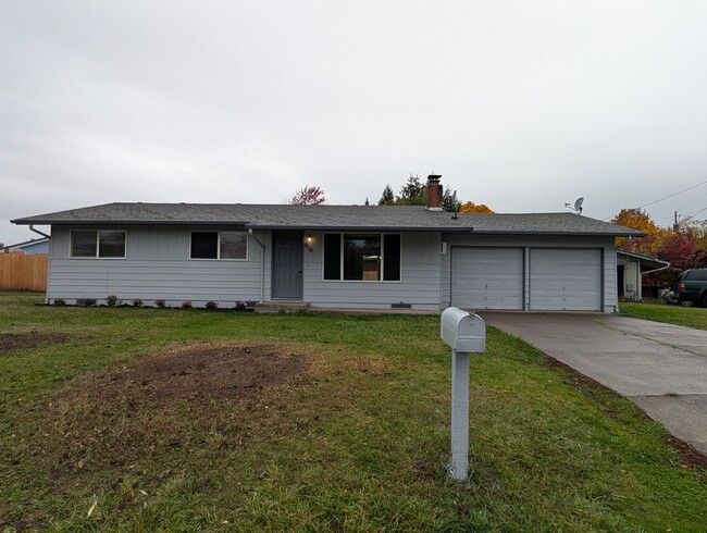 Primary Photo - Lovely Updated 3-Bedroom, 1-Bath Home ~ Fu...