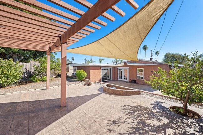 Building Photo - Charming single story in Clairemont