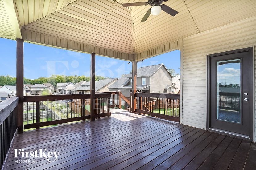 Building Photo - 1315 Golden Eagle Way