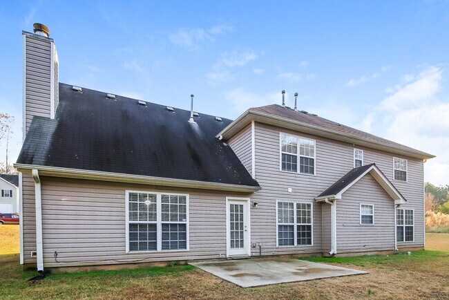 Building Photo - 1200 Catalina Pkwy