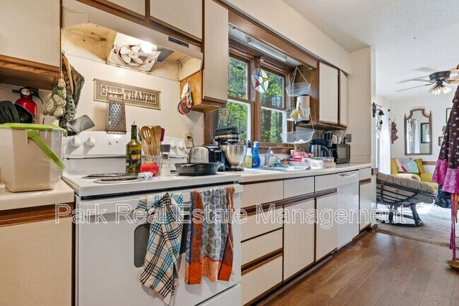 Building Photo - 116 Lantern Way