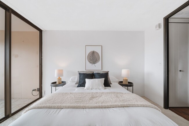 Building Photo - Mott Smith Laniloa