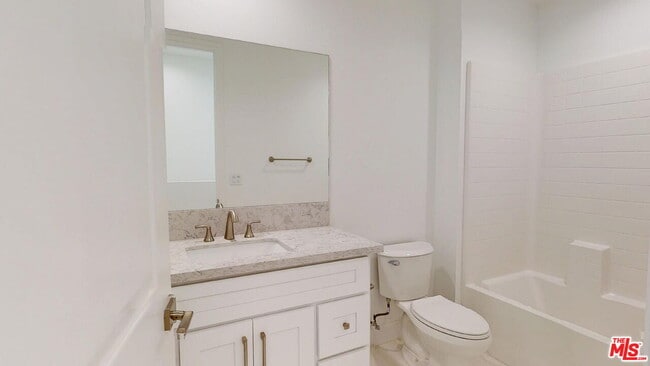 Building Photo - 8474 N. Camelia Court