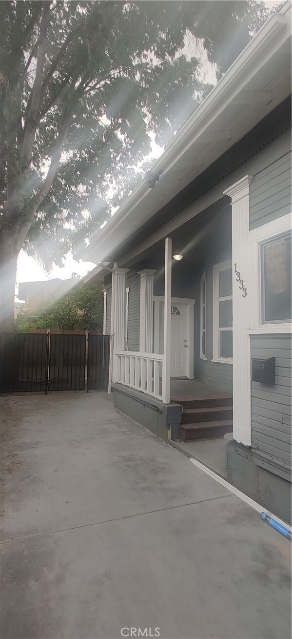 Building Photo - 1333 S Park Ave