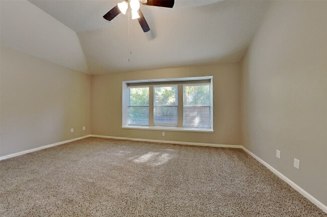 Building Photo - 70 N Creekmist Pl