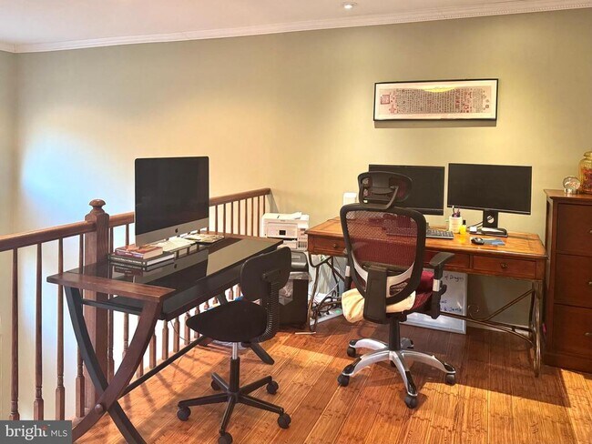 Building Photo - 32 Ketley Pl