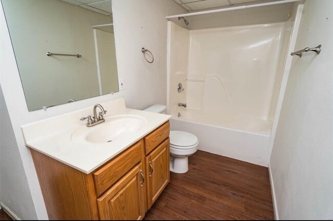 Building Photo - *~*Gorgeous Home, Located in Waynesville*~*