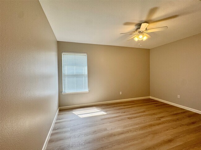 Building Photo - 18714 Desert Marigold Dr