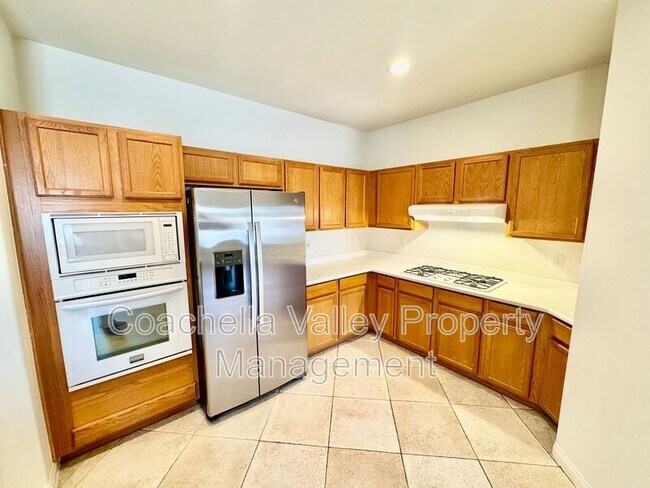 Building Photo - 74091 Daisy Ln
