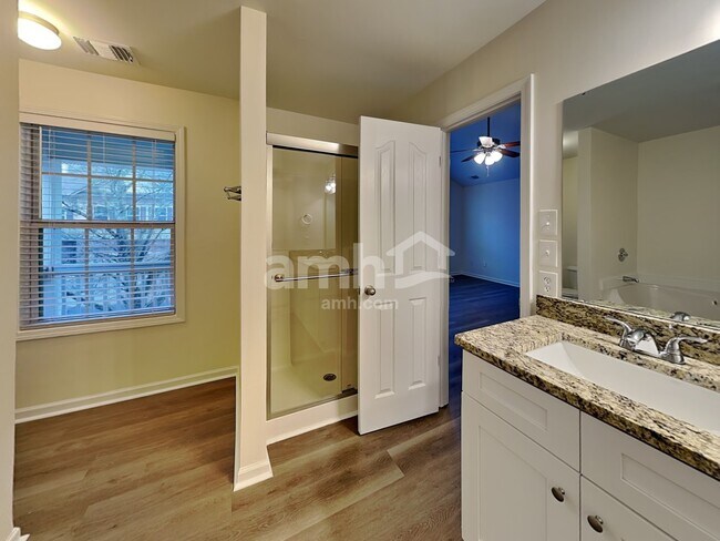 Building Photo - 5231 Apple Grove Rd