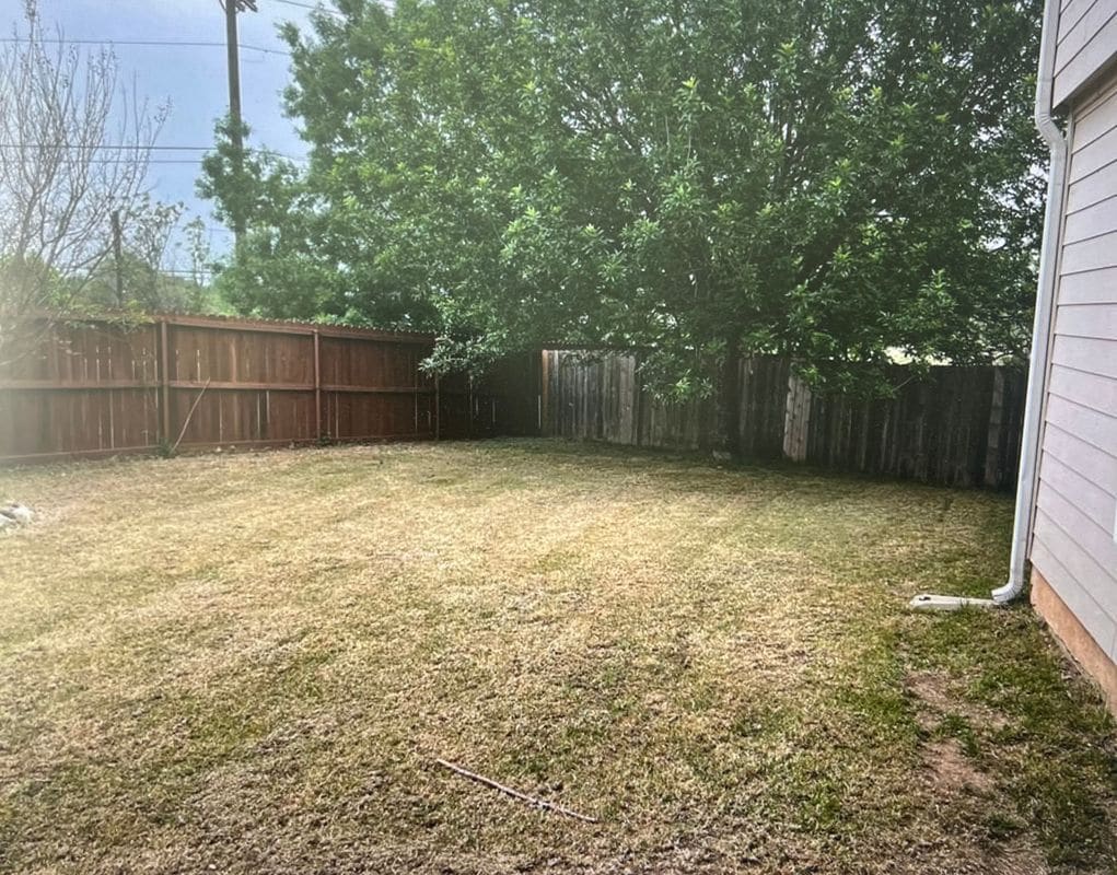 Building Photo - 1341 Beechwood Dr