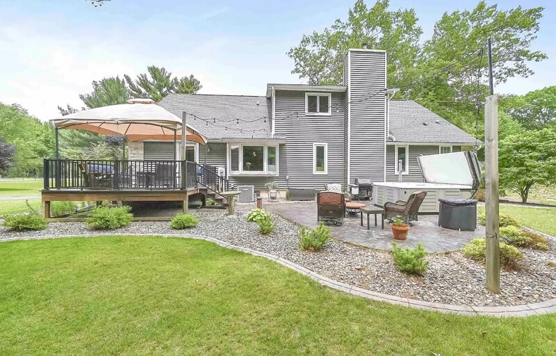 Building Photo - 2870 Brook Hills Dr