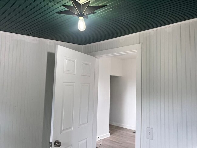 Building Photo - 43 Lawton St